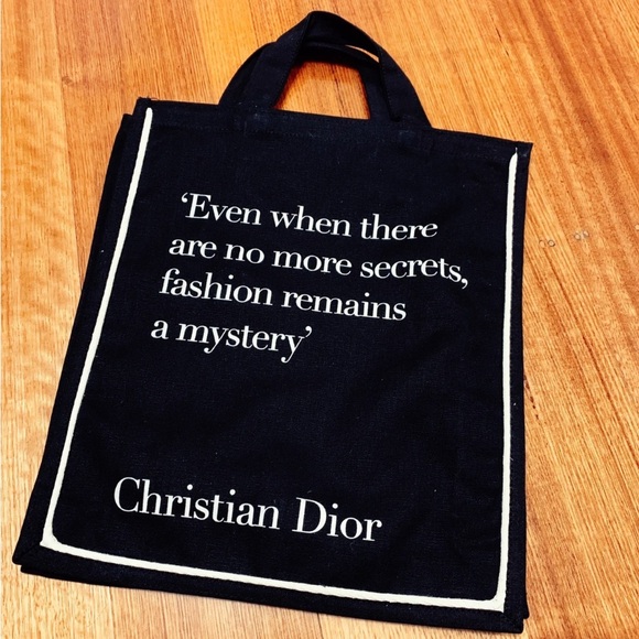 Dior X Victoria&Albert Museum tote - Picture 6 of 10